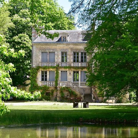 Manoir De Plaisance Acomodação com café da manhã Benon Exterior foto