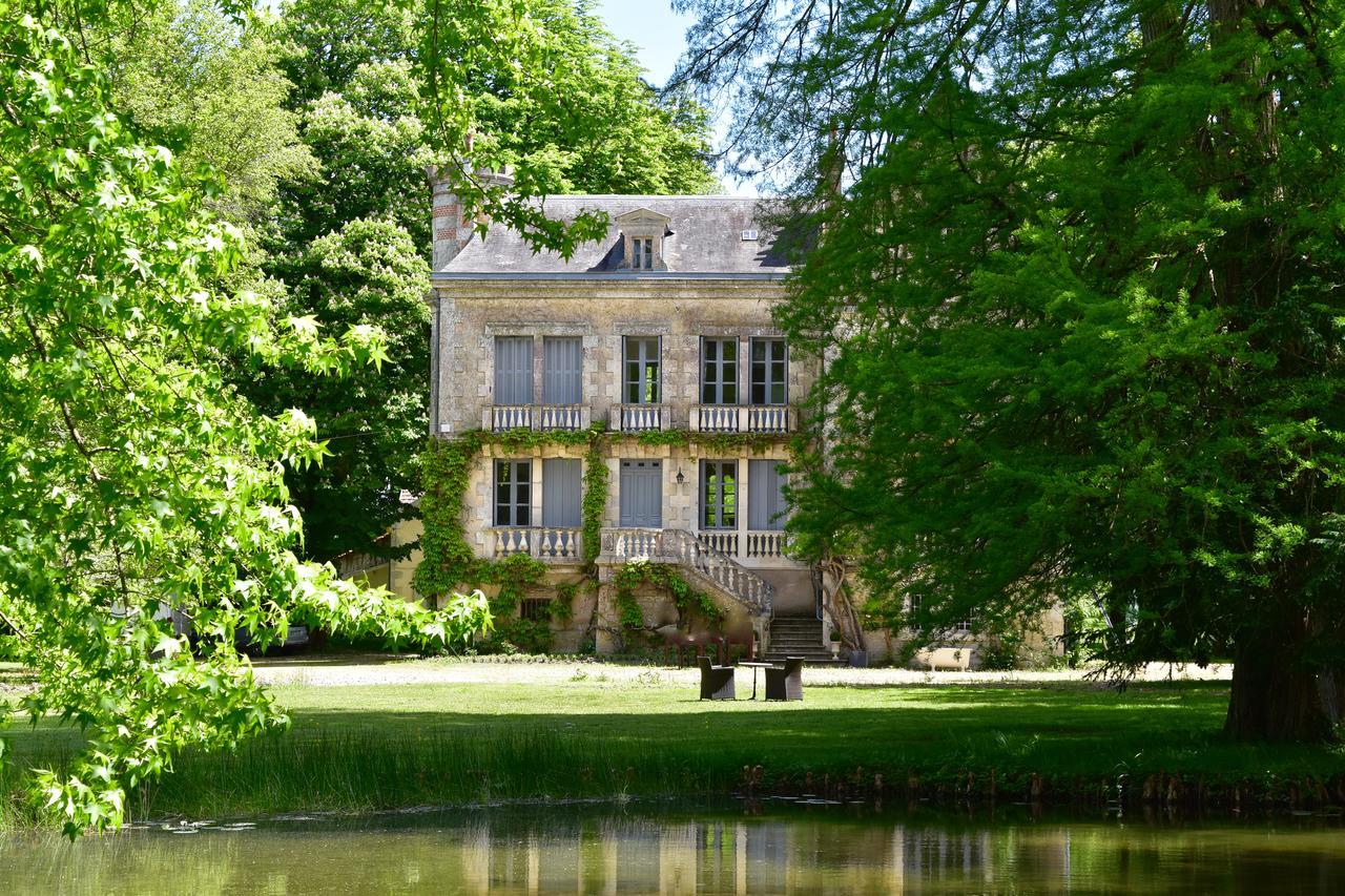 Manoir De Plaisance Acomodação com café da manhã Benon Exterior foto