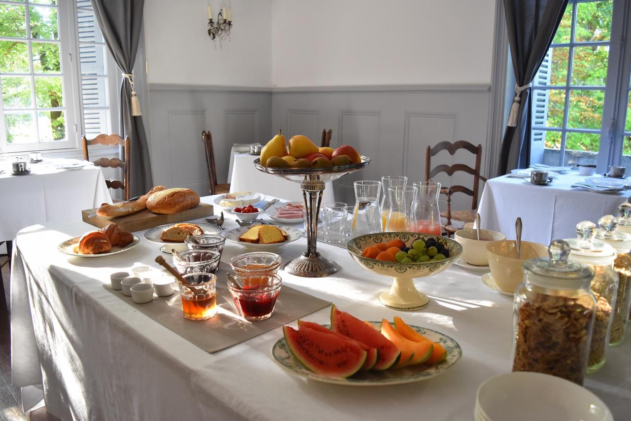 Manoir De Plaisance Acomodação com café da manhã Benon Exterior foto